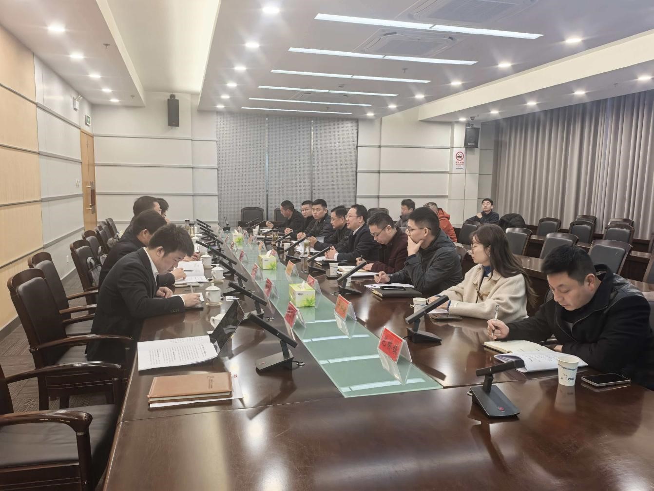 我校经管学院和湾沚区政府洽谈交…